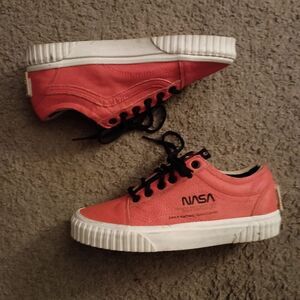 VANS OLD SKOOL x NASA SPACE VOYAGER FIRECRACKER ORANGE Mens 5.5 Women 7 PREOWNED